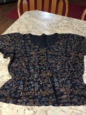 Lucky Brand Navy Floral Peplum Short Sleeve Top